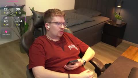 Jones online show from January 19, 7:15 pm