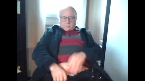 johnjohn6226 online show from February 9, 2:10 pm