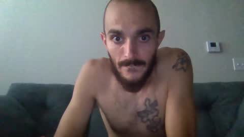 Snapshot of johnjones585121 chatting on May 21, 9:44 pm johnjones585121 online show from May 21, 9:44 pm