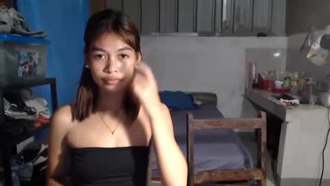 johnny_bigcock69 online show from April 19, 9:08 am