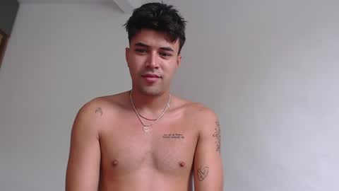 johnny_bravo777 online show from July 3, 1:28 pm