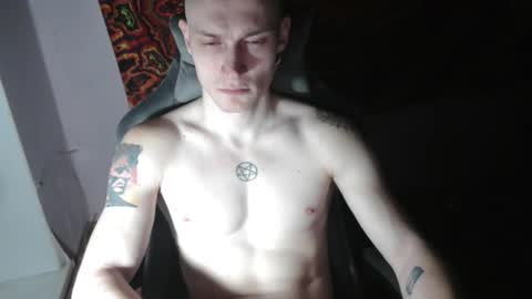 Johnny online show from November 3, 3:57 pm