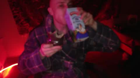 Johnny online show from November 17, 3:51 pm