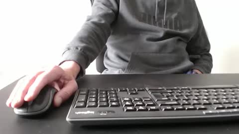 johnny_walker14 online show from April 3, 8:01 am