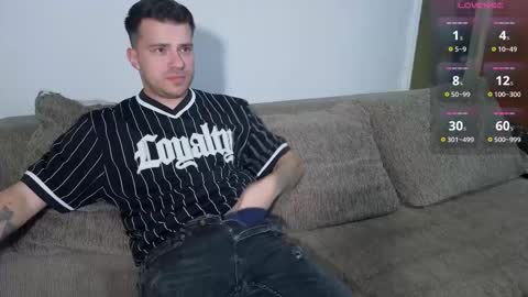 Snapshot of johnnylove21 chatting on October 22, 7:13 pm Johnny online show from October 22, 7:13 pm