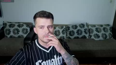 Johnny online show from May 24, 8:14 pm