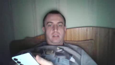 johnoreon online show from December 5, 7:05 am