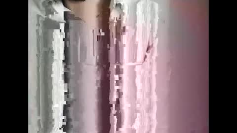 Snapshot of johnpop9090 chatting on March 17, 9:34 am johnpop9090 online show from March 17, 9:34 am