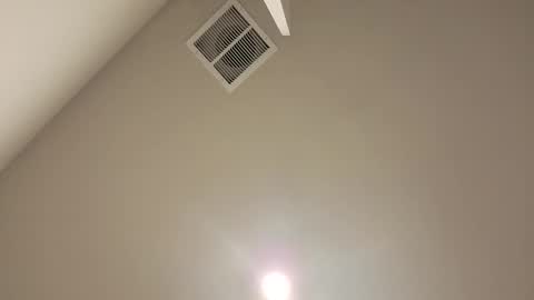 Give John Ryan A Thumbs Up online show from December 15, 5:44 am