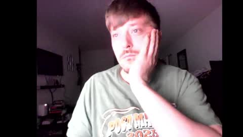 johnson1995764958 online show from May 27, 6:21 am