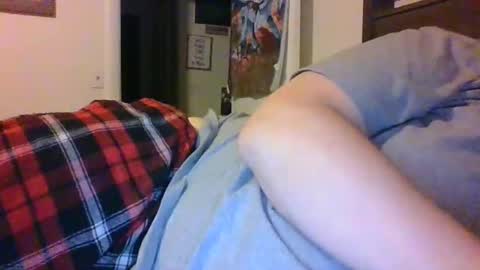 Snapshot of johnstone11111 chatting on February 16, 2:09 am johnstone11111 online show from February 16, 2:09 am