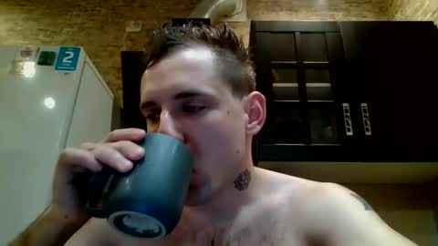 johny27 online show from May 12, 9:28 am