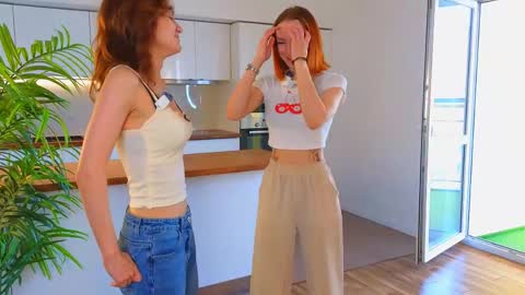 Alva online show from May 3, 1:06 pm