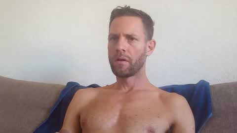 jojo19844 online show from September 27, 9:47 am