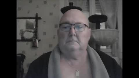 Snapshot of jojo60000529566 chatting on January 6, 4:23 pm jojo60000529566 online show from January 6, 4:23 pm