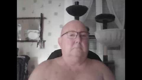 Snapshot of jojo60000529566 chatting on January 7, 9:29 am jojo60000529566 online show from January 7, 9:29 am