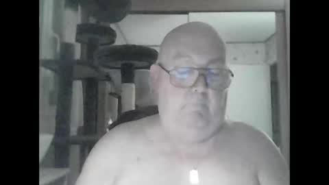 Snapshot of jojo60000529566 chatting on February 3, 9:18 pm jojo60000529566 online show from February 3, 9:18 pm