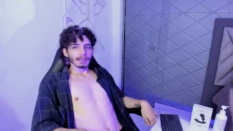 Snapshot of jojobraando chatting on January 13, 7:13 am jojobraando online show from January 13, 7:13 am