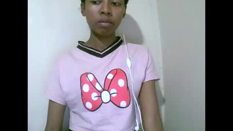 joliekah27 online show from May 1, 9:36 am