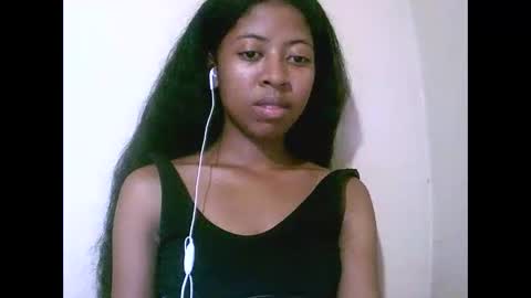 joliekah27 online show from May 3, 11:00 pm