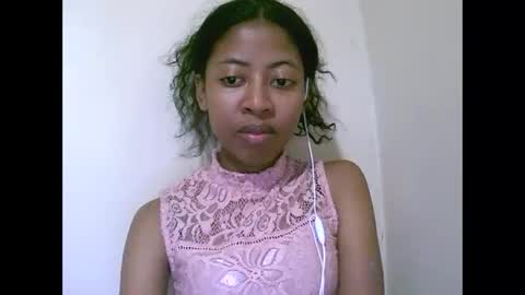 joliekah27 online show from May 9, 8:25 pm
