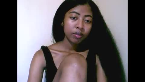 joliekah27 online show from May 14, 7:37 am