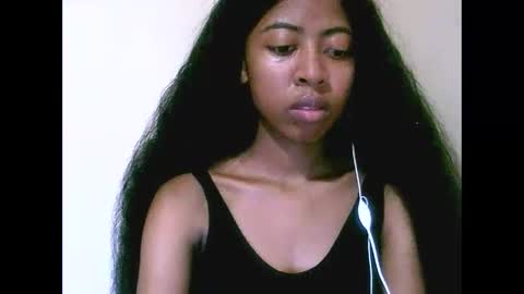 joliekah27 online show from May 14, 8:59 pm