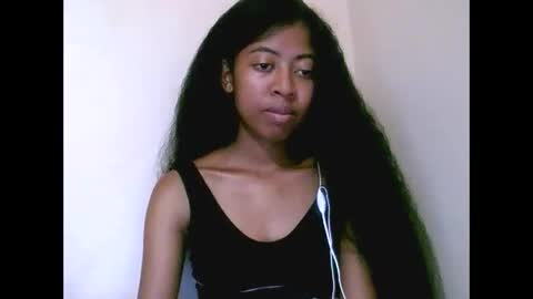 joliekah27 online show from May 15, 9:05 am