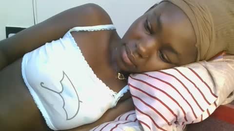 jollynabeb online show from October 2, 7:59 am