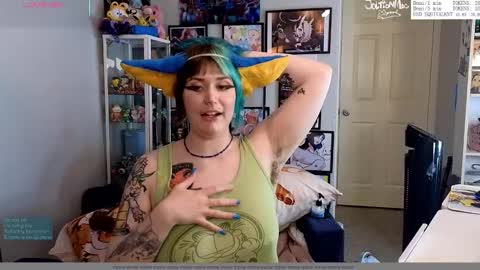 Snapshot of joltionmac chatting on March 26, 7:47 am JoltionMac JJ online show from March 26, 7:47 am