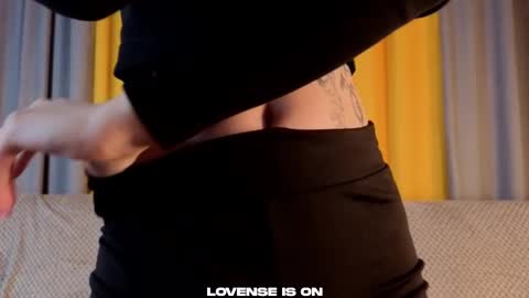 Viola online show from March 6, 2:02 pm