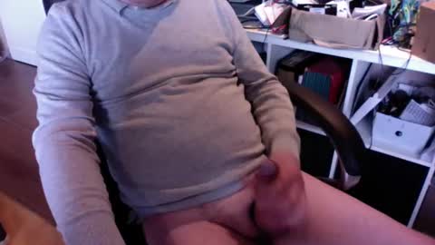 Snapshot of jomaster1970 chatting on October 22, 7:52 am jomaster1970 online show from October 22, 7:52 am