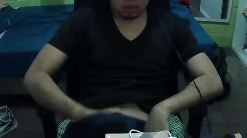 Snapshot of jon099 chatting on December 30, 6:31 am jon099 online show from December 30, 6:31 am