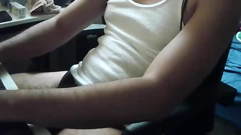 Snapshot of jon099 chatting on October 6, 10:40 pm jon099 online show from October 6, 10:40 pm