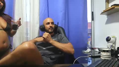 Snapshot of jon_bukowski chatting on October 19, 10:54 pm Jon online show from October 19, 10:54 pm