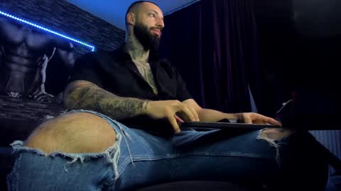 JonahHunt online show from December 2, 5:04 am