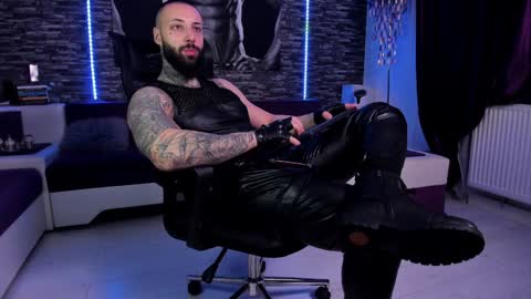 JonahHunt online show from February 6, 9:17 pm