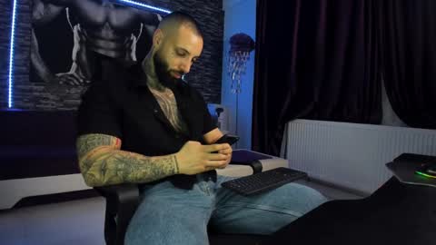 JonahHunt online show from February 12, 11:09 pm