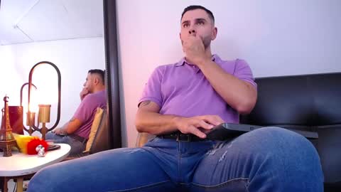  JONAS BEARD  online show from December 13, 8:15 pm