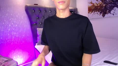 Snapshot of jonas_hiill chatting on March 9, 1:42 am Jonas online show from March 9, 1:42 am