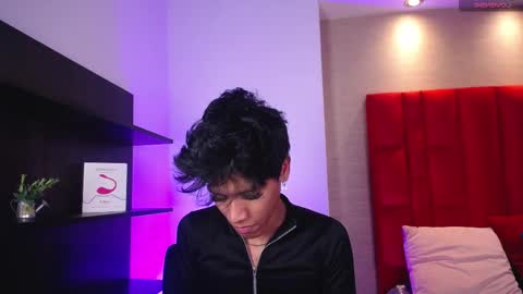 Snapshot of jonas_hiill chatting on March 16, 4:40 am Jonas online show from March 16, 4:40 am