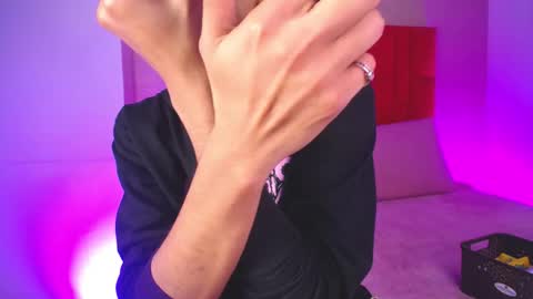 Snapshot of jonas_hiill chatting on March 26, 5:35 am Jonas online show from March 26, 5:35 am