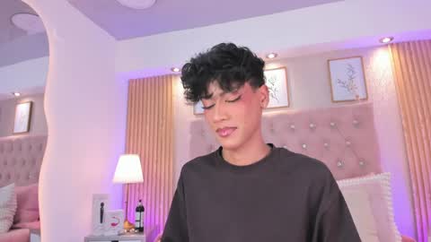 Jonas  online show from May 19, 11:11 pm