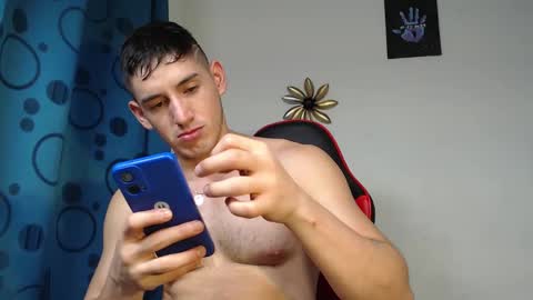jonathancast08 online show from December 3, 9:34 pm