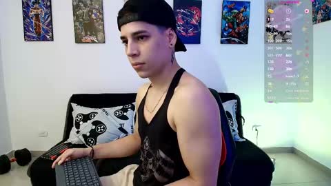 Instagram jonathanfit14 online show from May 14, 11:22 pm