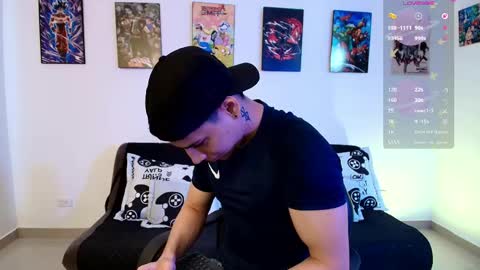 Instagram jonathanfit14 online show from May 19, 8:59 pm