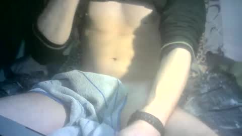 Snapshot of jonisiffredi chatting on January 19, 12:28 am pepebilly online show from January 19, 12:28 am