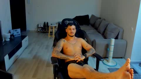 jonnyporn1 online show from November 15, 4:32 am