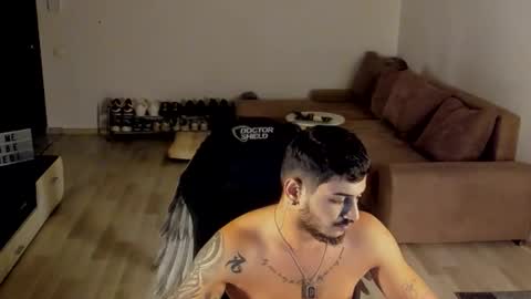 jonnyporn1 online show from December 13, 9:09 pm