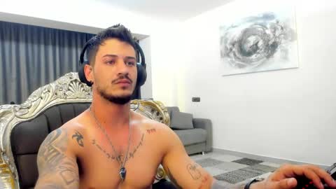 jonnyporn1 online show from May 19, 2:56 pm